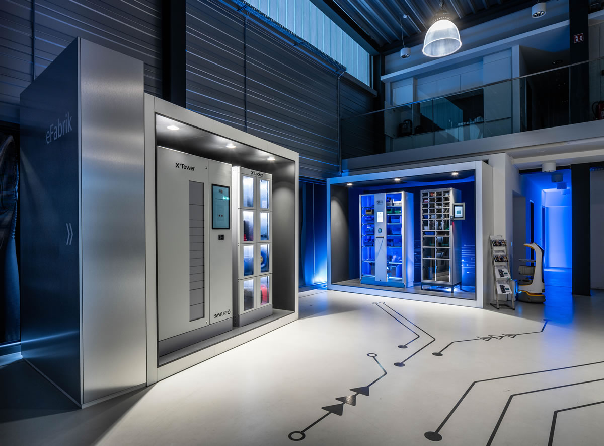 Effizientes C-Teile-Materialmanagement durch Ausgabeautomaten - Heinrich Recker aus Hameln, Ihr technischer Großhandel für Industriebedarf, Arbeitsschutz und Dienstleistungen für Ihr Unternehmen. Wir beliefern das Handwerk, die Industrie und die Kommunen mit unserem umfangreichen Sortimenten der technischen Bedarfsartikel, der Antriebstechnik, des Arbeitsschutzes, der Werkzeuge und der vielseitigen Industrietechnik. Darüber hinaus bieten wir Dienstleistungen wie die individuelle Veredelung Ihrer Berufsbekleidung, die Vermessung Ihrer Füße mittels Fußscanner, das Anfertigen von Korrekturschutzbrillen uvm. Ausgabeautomaten - Heinrich Recker Industriebedarf in Hameln, Ihr technischer Großhandel für Industriebedarf, Arbeitsschutz, Antriebstechnik, Werkzeuge und Dienstleistungen wie Textilveredelung, Anfertigung von Schutzbrillen mit Sehstärke und Fußvermessung.